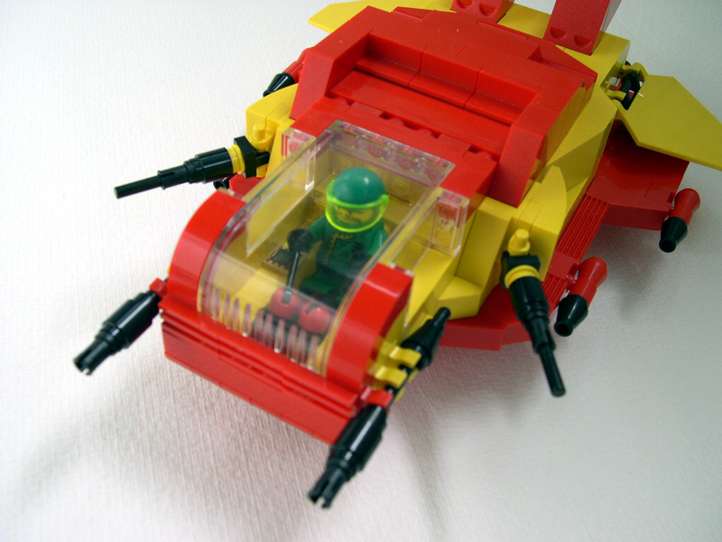 007-cockpit-closed.jpg