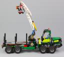 lego-technic-42080-model-c-forwarder-7.jpg